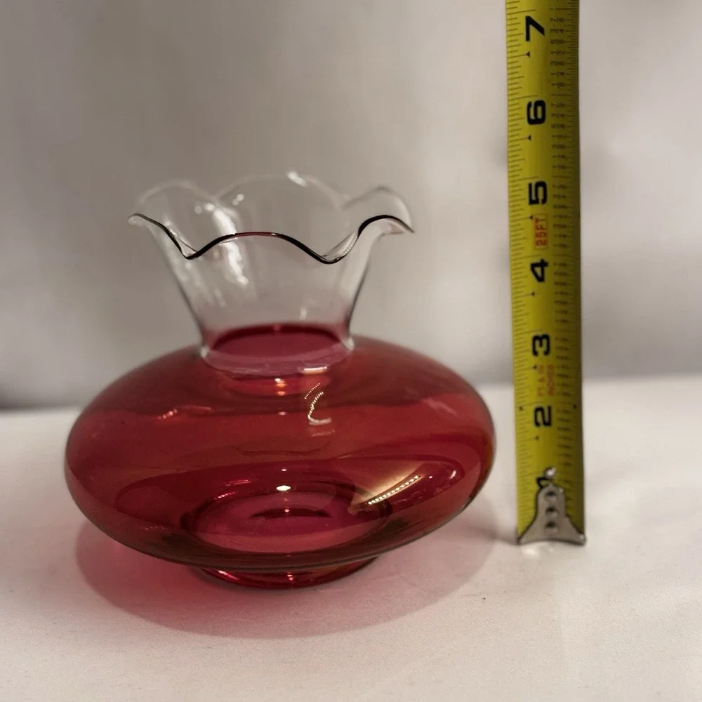 Vintage Antique  Cranberry Flashed Ruffle Glass‎ Vase